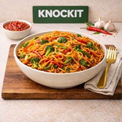 Chilly Garlic Vegetable Noodle