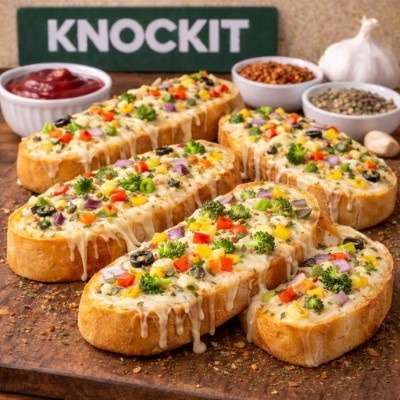 Vegetable Loaded Garlic Bread