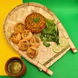 Ghugni Puchka