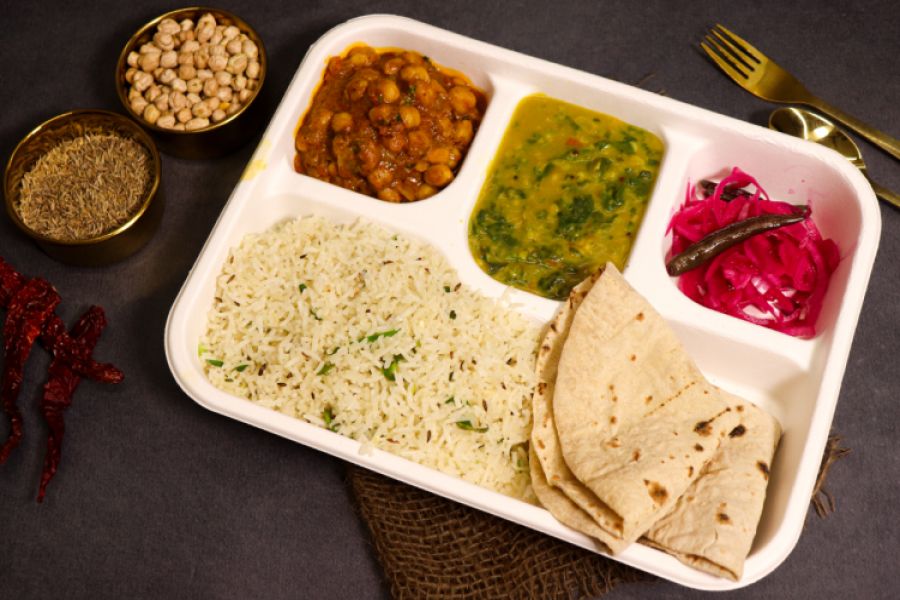The High-protein Chole Meal (Roti- 2pcs, Jeera Rice, Chole Masala, Palak Dal)