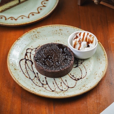 Mini Mud Pies Served with Vanilla Ice Cream