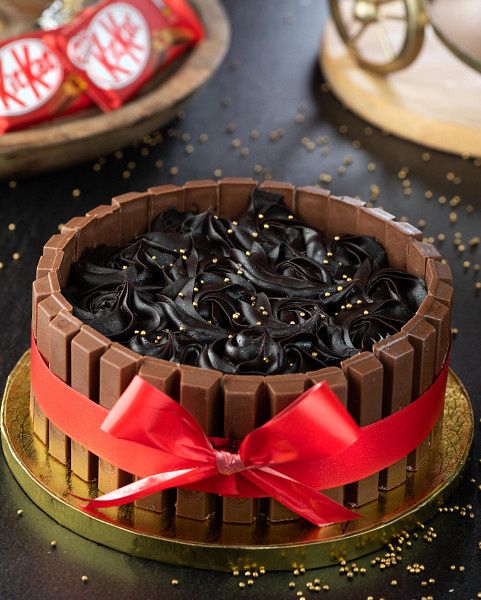 Kitkat Premium Exotic Cake