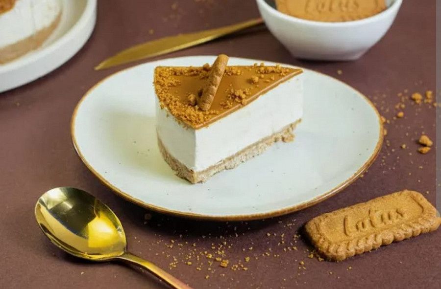 Lotus Biscoff Baked Cheesecake