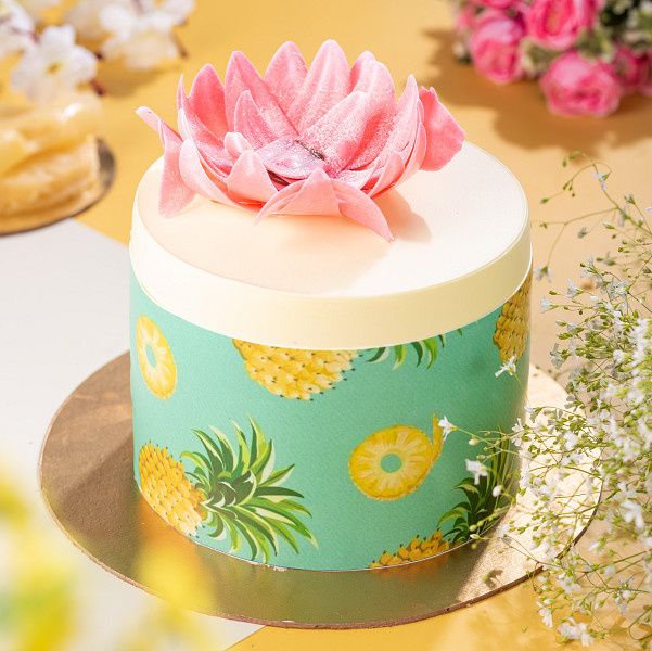 Pinacolada Supreme Cake