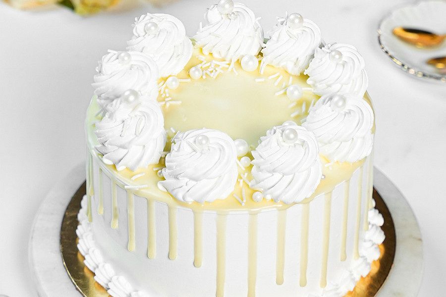 Vanilla Classic Cake