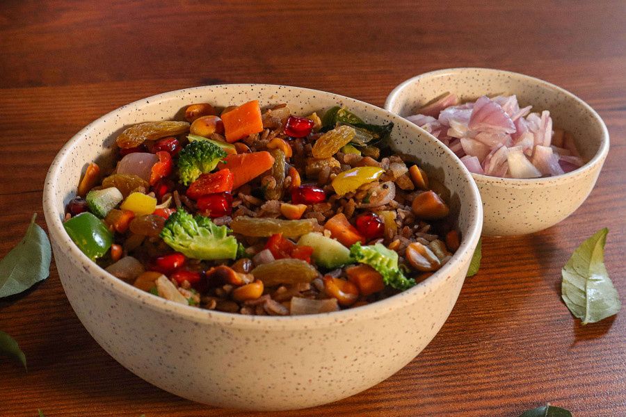 Protein Rich Red Rice Poha [Veg]