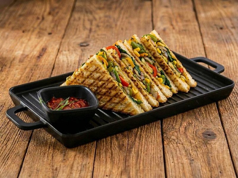 Veggie Delight Sandwich