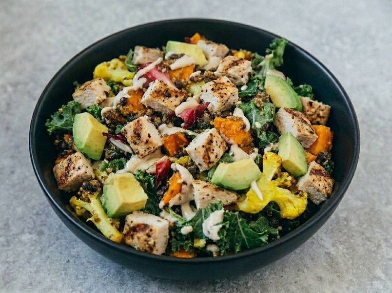 Avocado Salad [Non Veg]