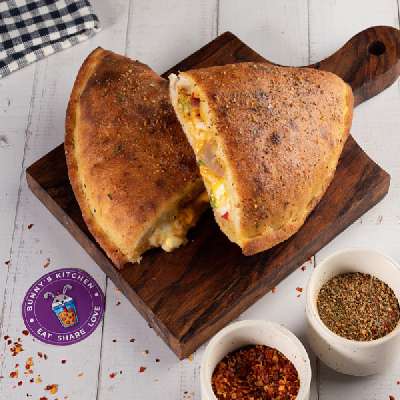 Paneer Tikka Calzone