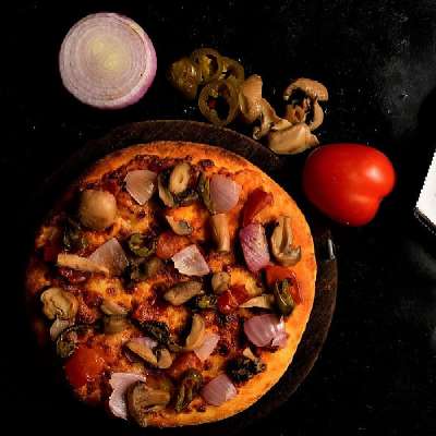 Triple Cheesy Veggie Pizza
