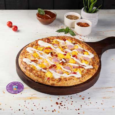 Indian  Tandoo Paneer Pizza