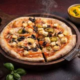 Paneer Lover: Paneer, Tomato, Jalapeno And Onion.