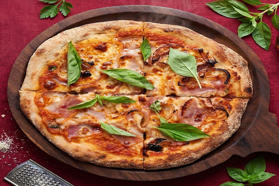 B.O.B. Pizza Pizza (18 Inch- Largest In Durgapur)Bacon, Caramelized Onions And Basil.