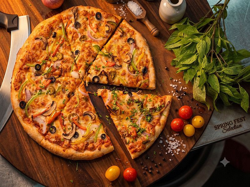 Spring Fest: Red And Yellow Pepper, Onion And Mushroom.