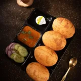 .Puri Bhaji 4 Pcs