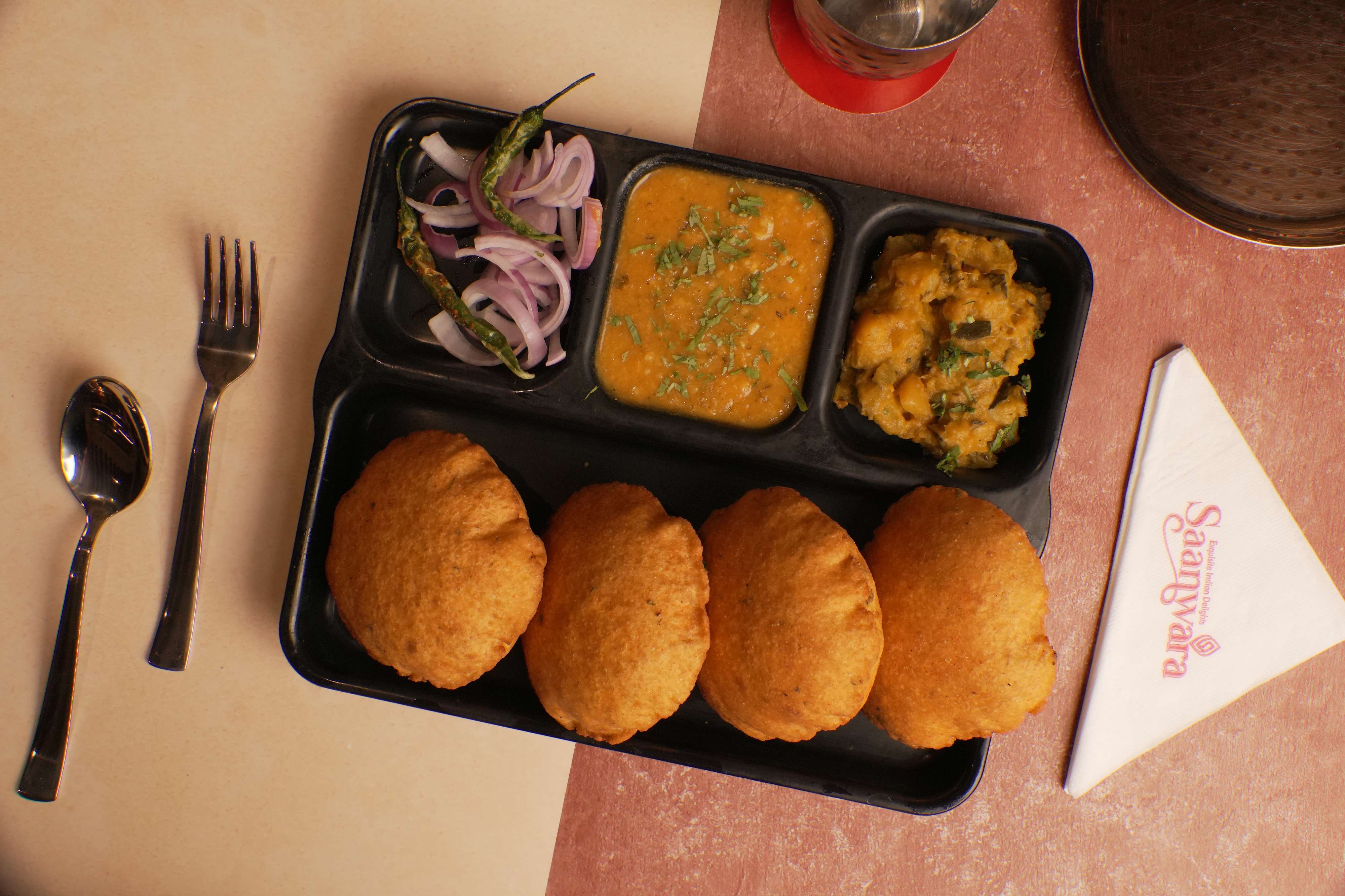 Bedmi Poori With Bhaji (4Pcs)