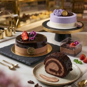 Celebration Cakes & Slices