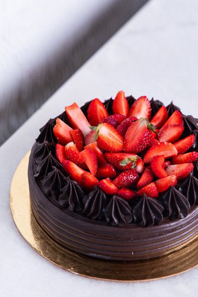Chocolate Strawberry Cake