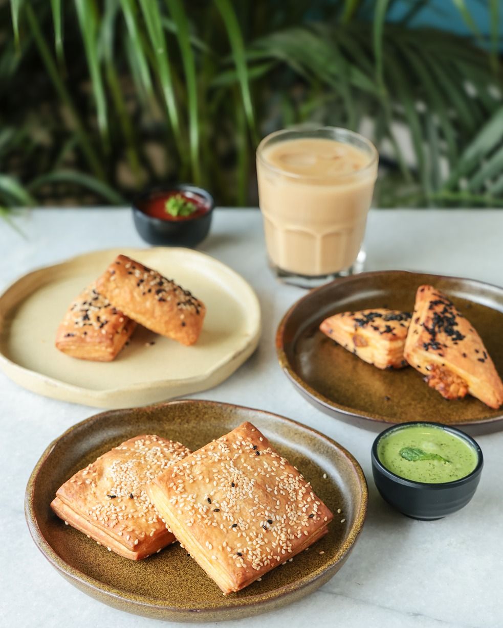 Aloo Matar Puff