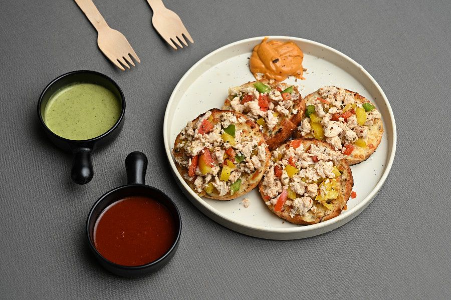 Chicken Sprinkled Garlic Bread