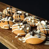 Dark White Affair Mini Pancake