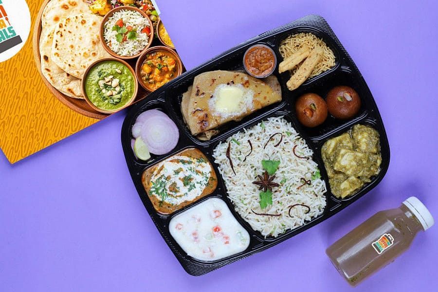 Palak Panner Thali Meal