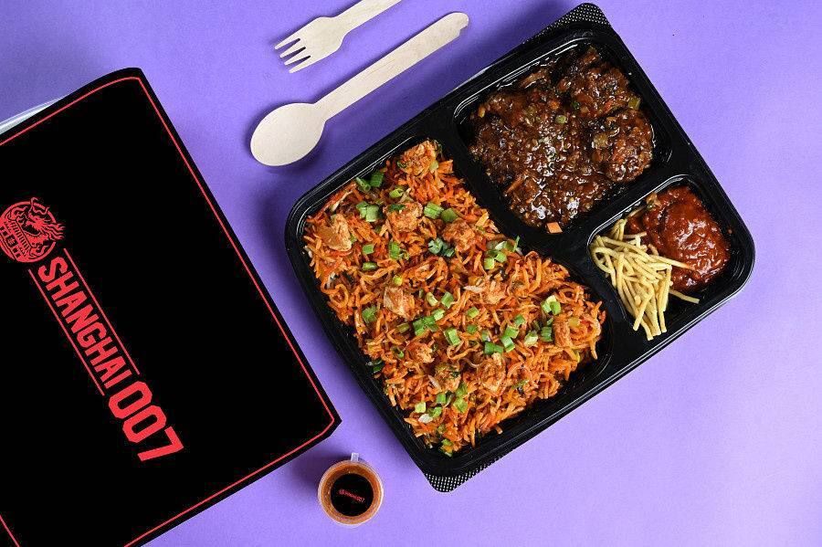 Chicken Manchurian + Chicken Schezwan Fried Rice + Dry Noodles