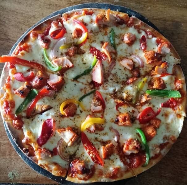 Chicken Tikka Pizza