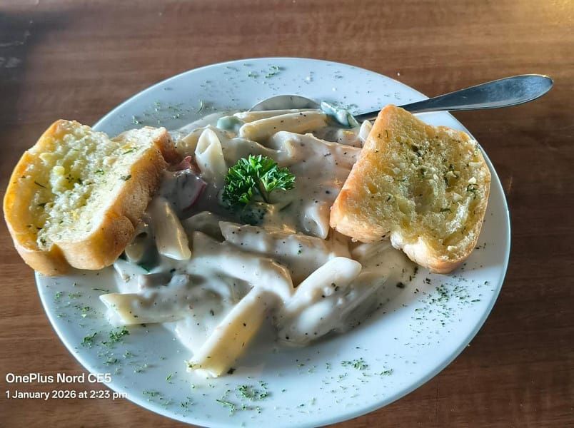 Alfredo Penne Pasta Veg