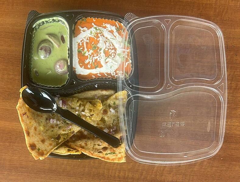 Mirchi Parantha With Makhani Gravy Mini Meal
