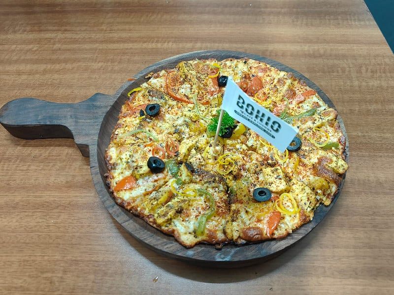 Bohio'S Peri Peri Cottage Cheese Pizza