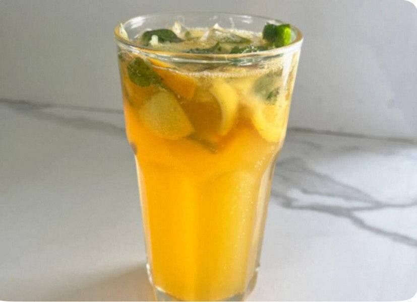 Mandarin Orange Spritzer