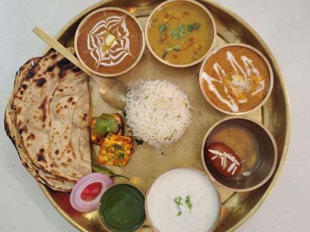 Maharaja Thali (8 Compartment) Veg (CL)
