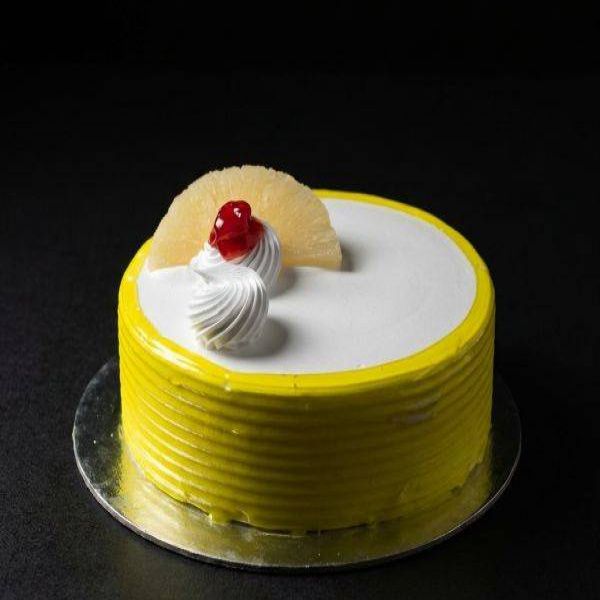 Pineapple Gateaux Cake 1/2kg