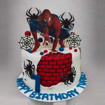Spiderman cake