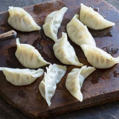 Tibetan Chicken Momos (10 Pc) With Sauce - Must Try