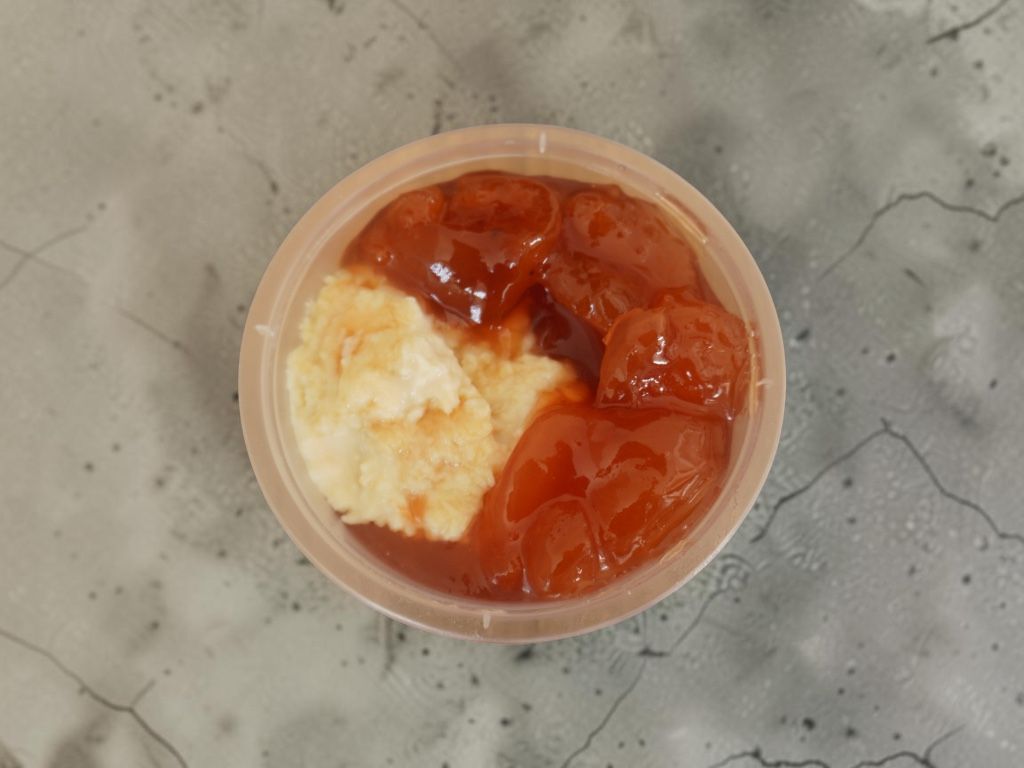 Cream Qubaani