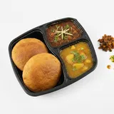 Choley With 2 Bedmi Poori
