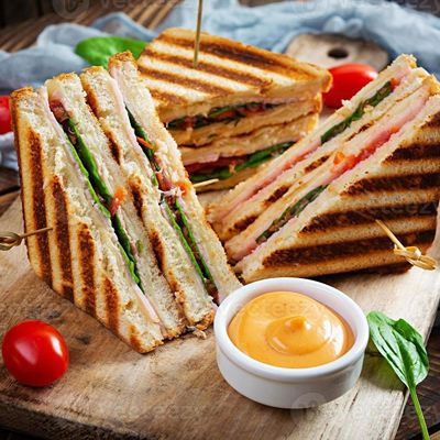 SOURDOUGH TOAST AND SANDWICH