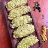 Pesto Garlic Bread