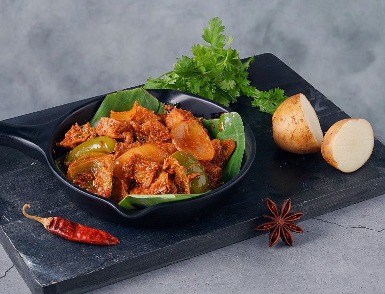 Chilli Paneer (Milky Mist)