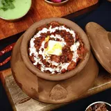 Matki Dal Makhani
