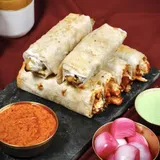 Paneer Tikka Roll With Tawa Gravy