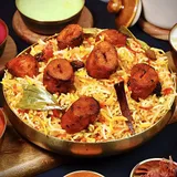 Chaap Tikka Dum Biryani With Raita Or Gravy  (Serves 1-2)