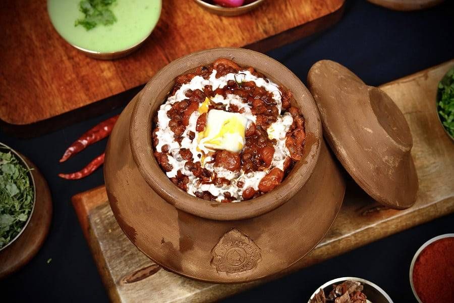 Matki Dal Makhani