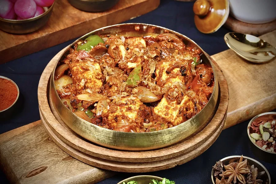 Lahsuni Paneer Tikka Masala