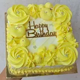 Mango cheesecream cake