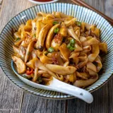 RICE & NOODLES