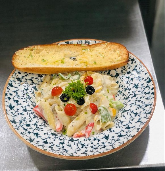 Chicken Alfredo Pasta