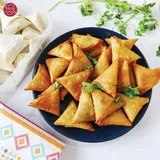 Chilli Cheddar Samosa 10pcs